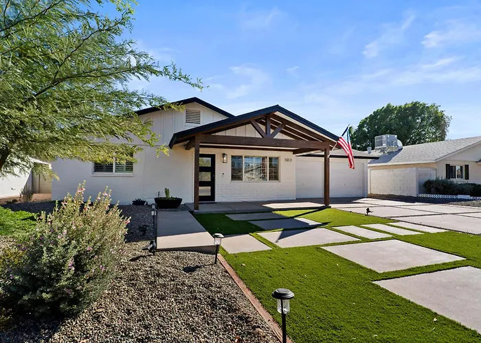 Modern * Tempe
