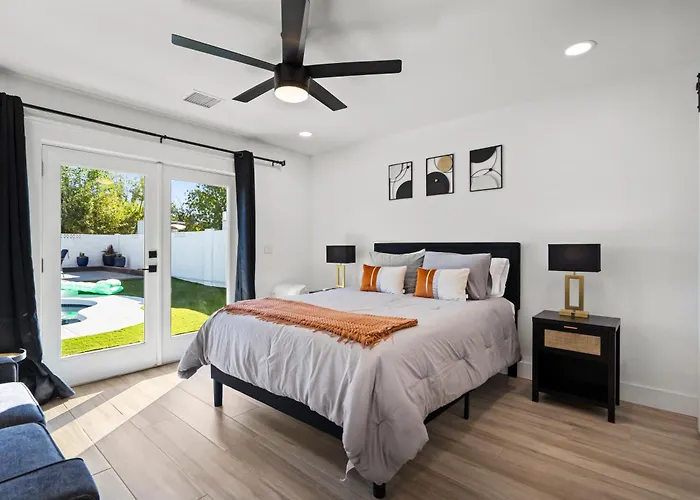 Modern * Tempe